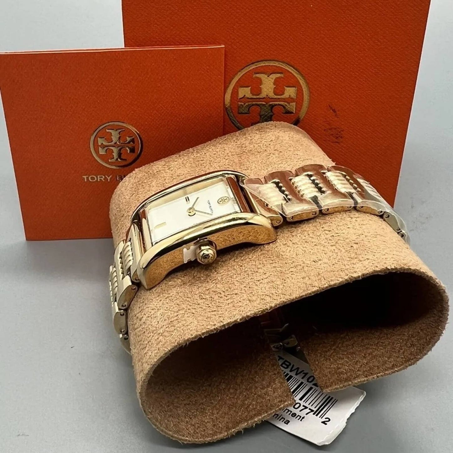 NEW TORY BURCH ELEANOR WATCH GOLD-TONE STAINLESS STEEL TBW1023