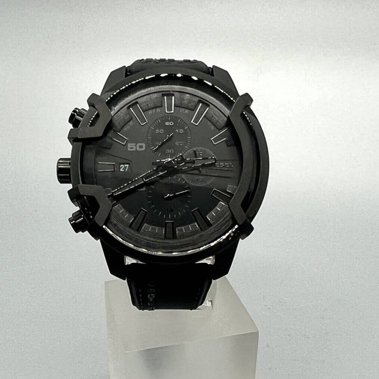 Diesel Griffed Chronograph Watch - DZ4556 – Fashionable Collection Co | Quarzuhren
