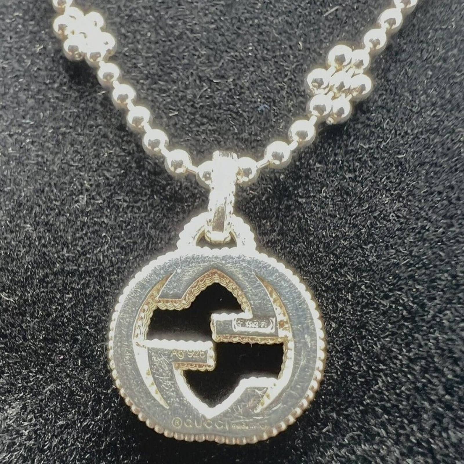Gucci Double G flower necklace | Silver necklaces, Silver pearl necklace,  Silver jewelry